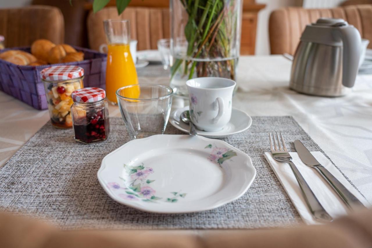 Bed & Breakfast 'T Veerke Dilsen-Stokkem Exteriör bild