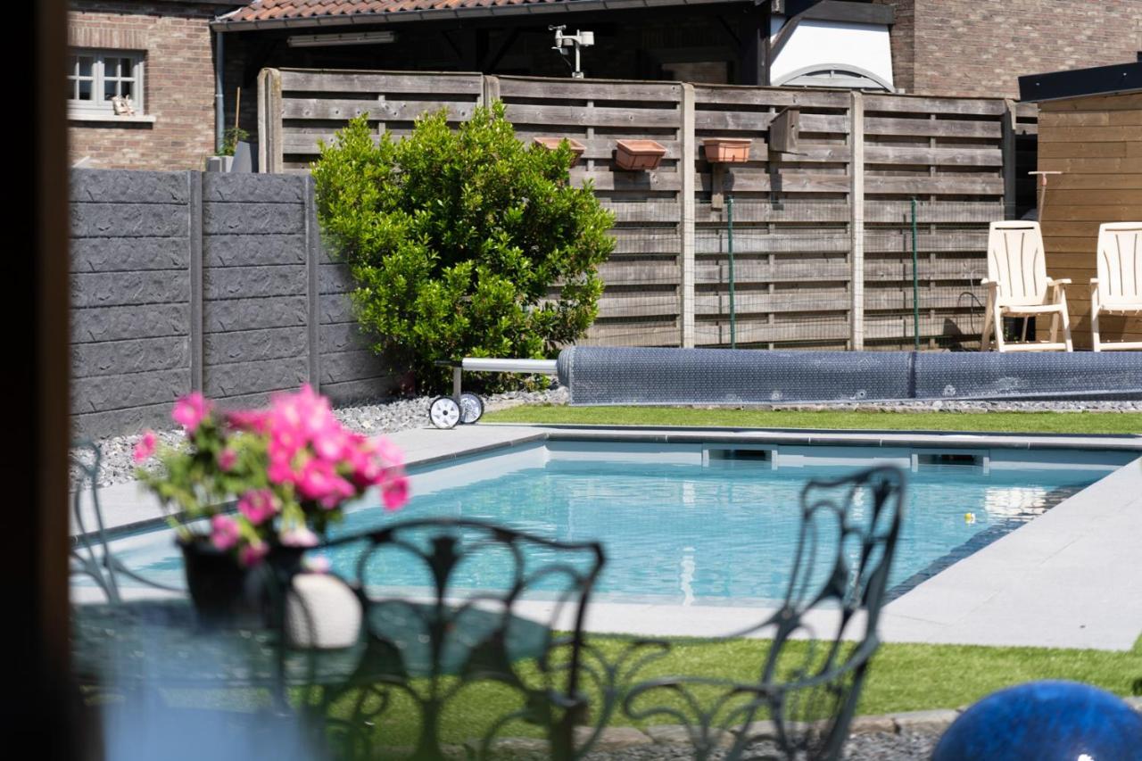 Bed & Breakfast 'T Veerke Dilsen-Stokkem Exteriör bild